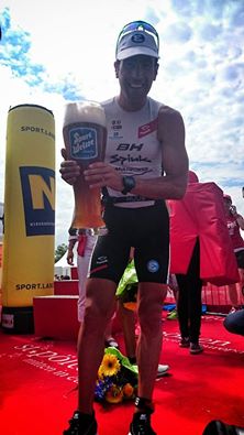 Eneko Llanos gana el Ironman de Saint Polten