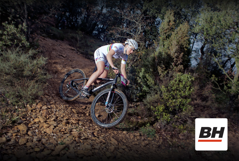 BH y Spiuk reciben a Julie Bresset y al BH Suntour