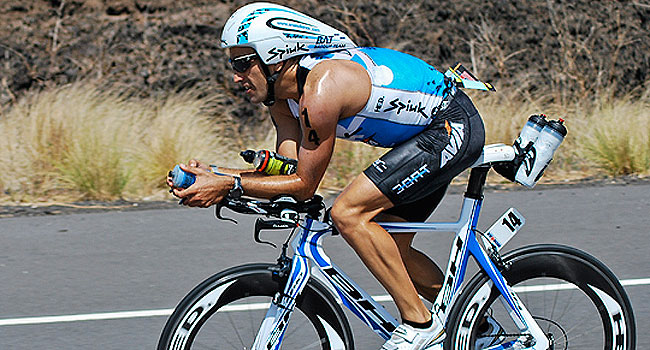 Eneko Llanos competirá en menos carreras en 2011 para centrarse en Hawái