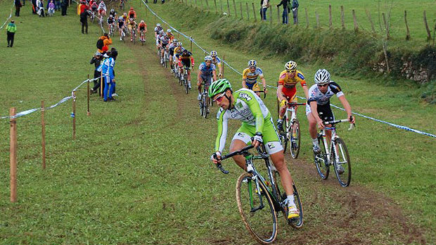 Suárez y Murgoitio en el Ciclocross Internacional de Puente Viesgo