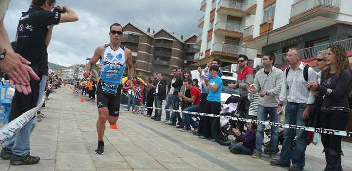 Eneko Llanos se sube al podio en el Ironman de Roth
