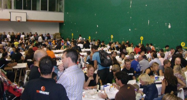 Cena post-BH Zarauzko Triatloia al estilo tradicional