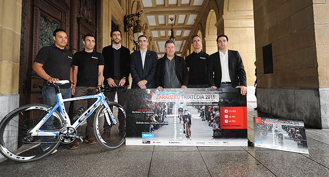 Presentación oficial del BH ZARAUZKO TRIATLOIA 2011